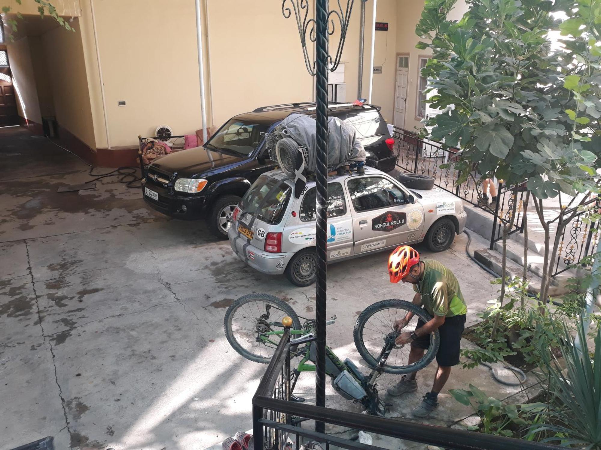 City Hostel Dushanbe Ngoại thất bức ảnh